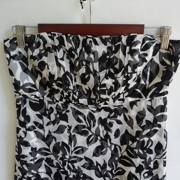 WHBM 4 SILK Strapless Bra Dress in Black White Leaf Pattern - Picture 3 of 7
